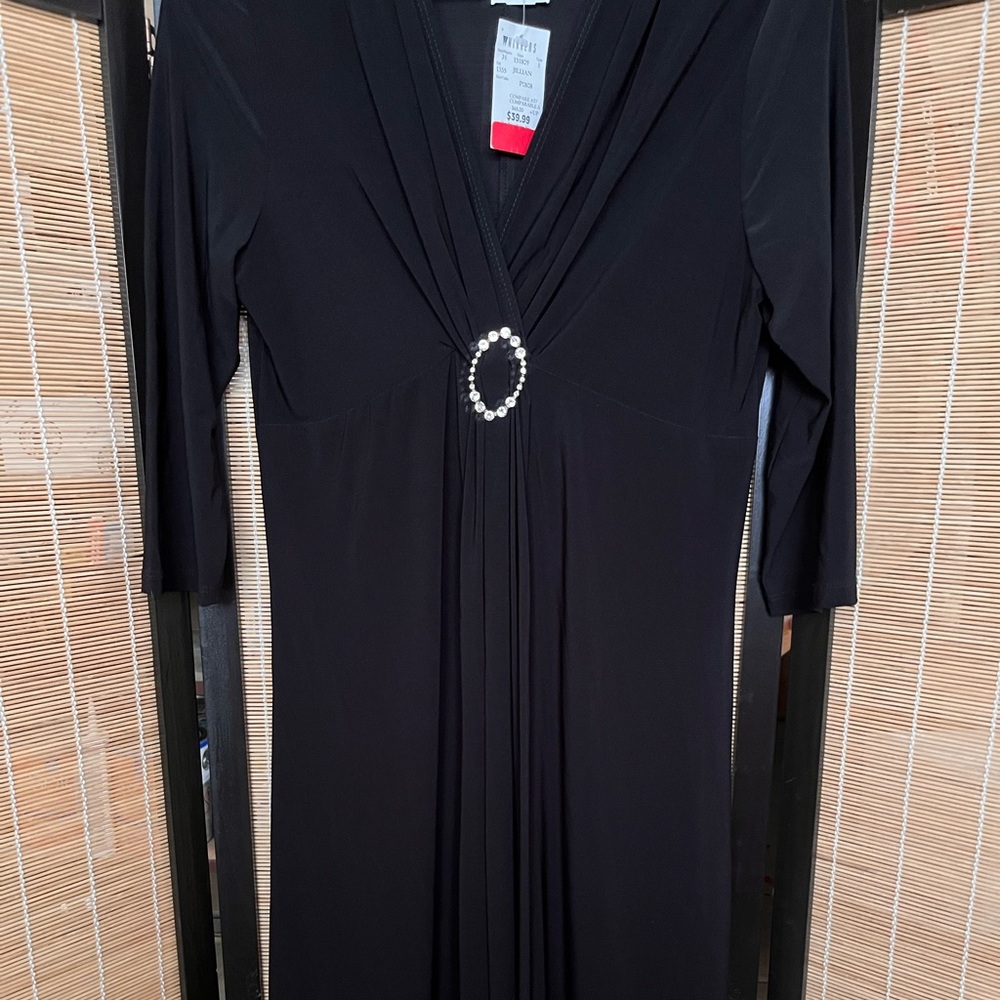 Chic Long Sleeve Black Dress with Pearl Detail